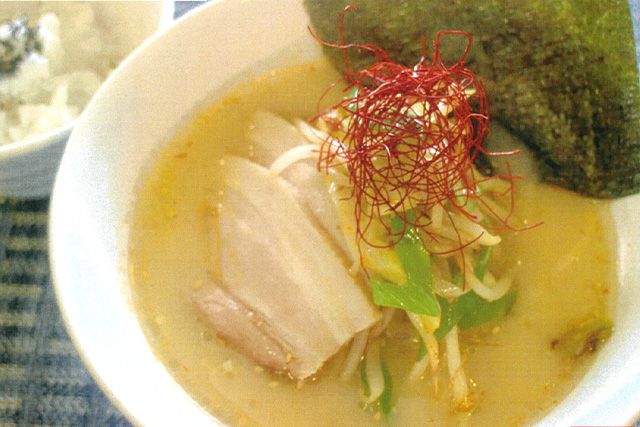 田舎風ピリ辛味噌ラーメン